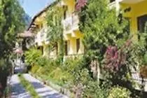 Patio Ξενοδοχείο 2*